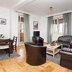 Goldpine Apartments